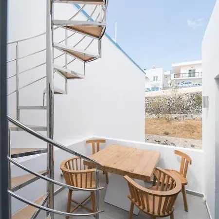 Nostos Fira (Santorini)