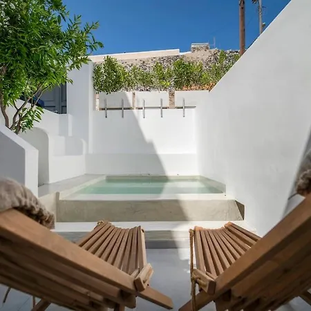 Nostos Fira (Santorini)